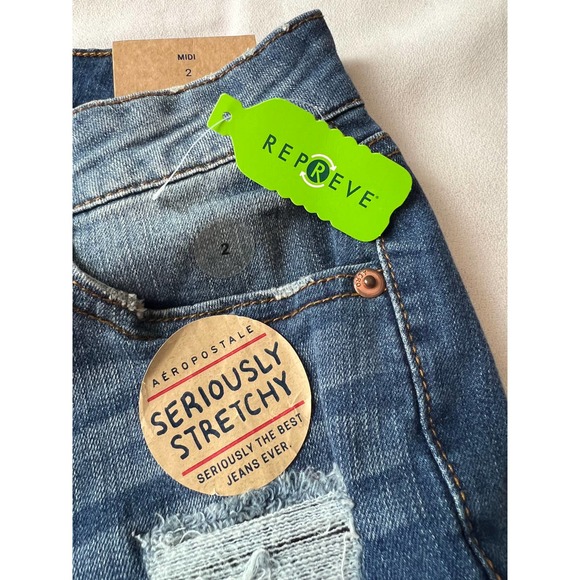 NEW Aeropostale Midi Shorts Distressed Denim Stretch Size 2 - Picture 8 of 11